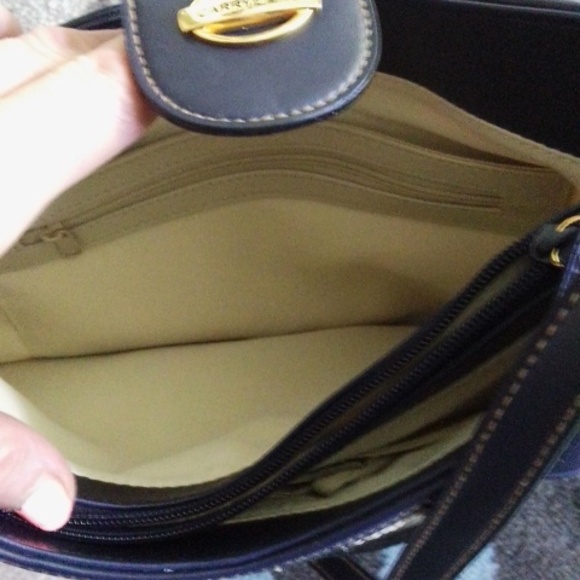 Authentic CarryLand Bag Size Medium Navy Blue - Picture 11 of 16